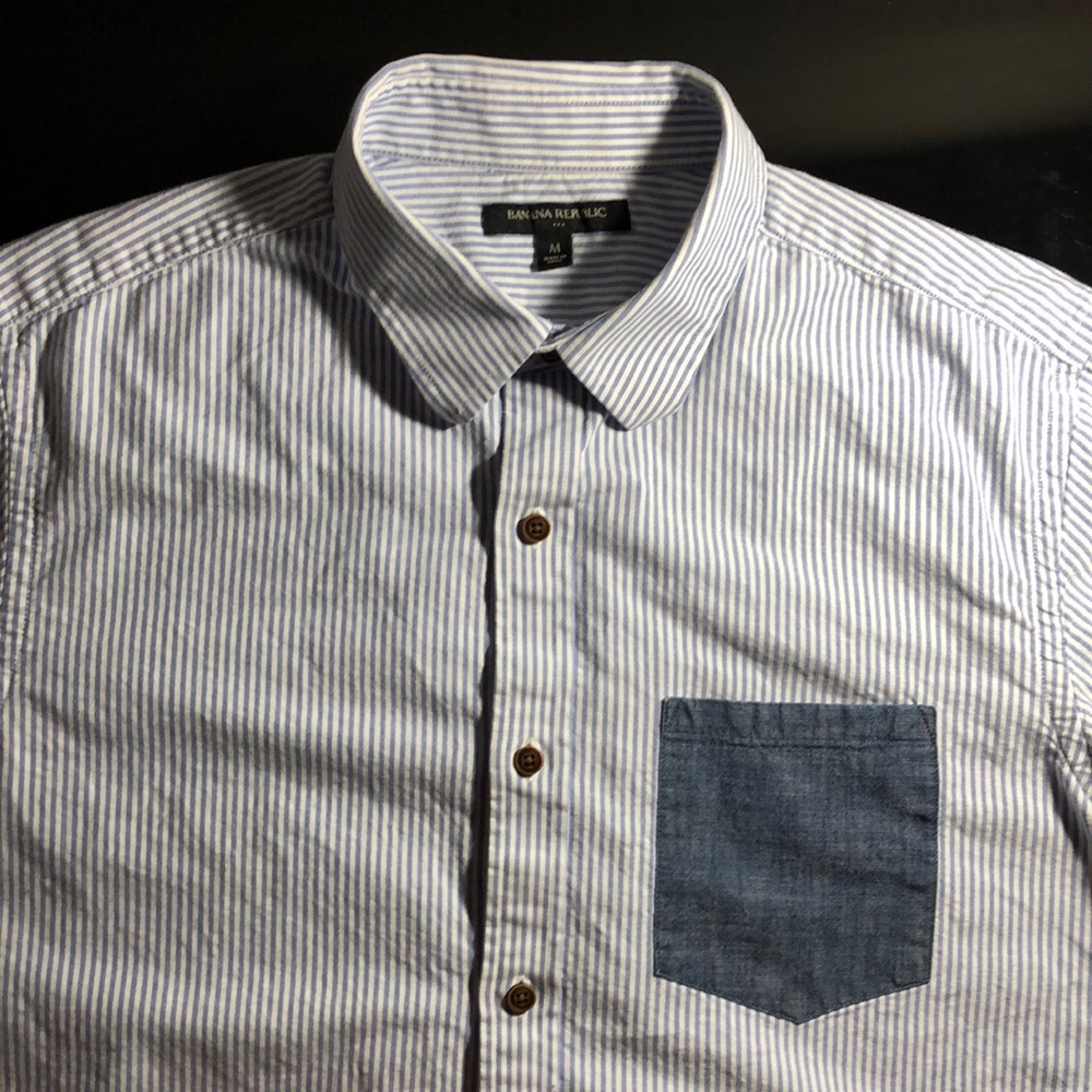 Banana Republic short sleeve shirt